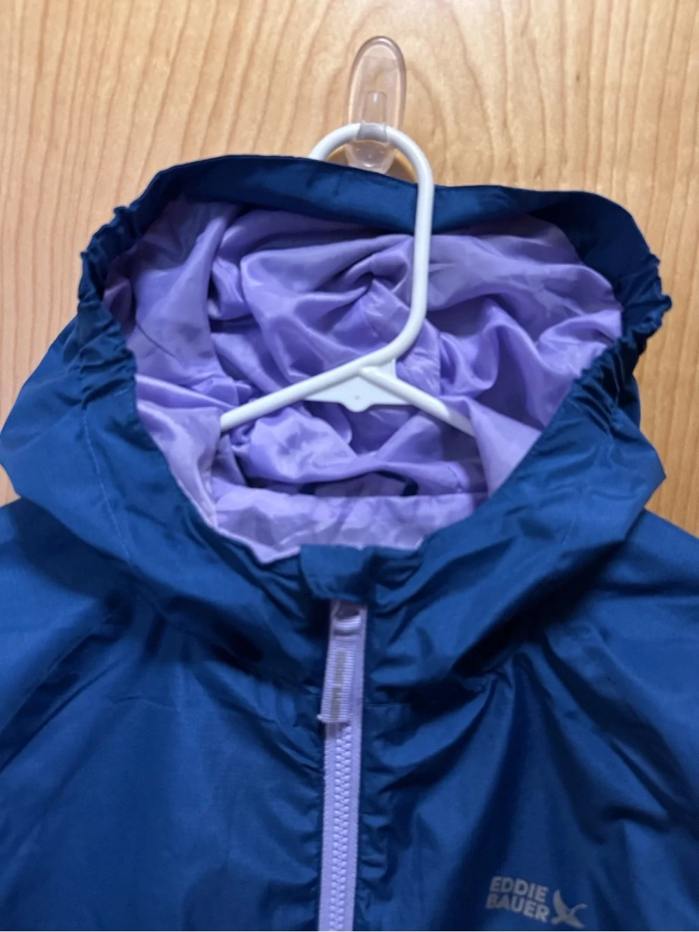 NWOT Kids Eddie Bauer two toned windbreaker. Full zip, size kids Medium.
